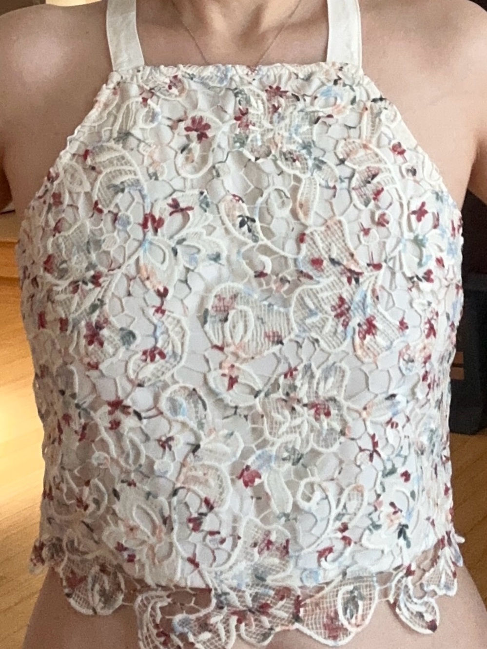 Abercrombie&Fitch Woman’s Halter Crop Floral Top Size Small - Picture 12 of 12